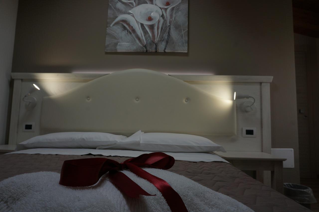 San Pietro Panzió Mileto Kültér fotó