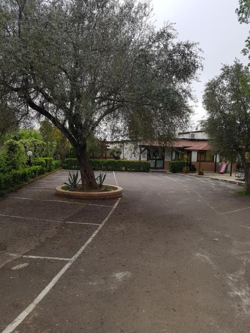 San Pietro Panzió Mileto Kültér fotó